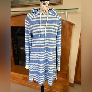 Vineyard vines beach cover-up